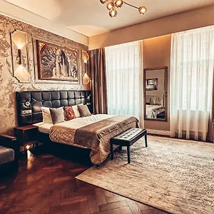 Alfons Boutique **** Praga